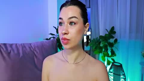 Tia online show from 04.24.26