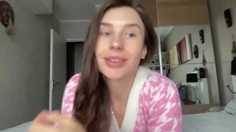 Valerie online show from 02.06.25