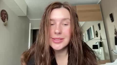 Valerie online show from 10.21.25