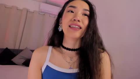 Snapshot of divine_madness chatting on 01.15.26 AKITA MEW MEW Follow online show from 01.15.26