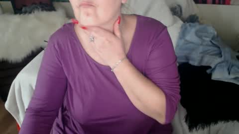 Snapshot of divineblond chatting on 03.11.25 Alexxa online show from 03.11.25