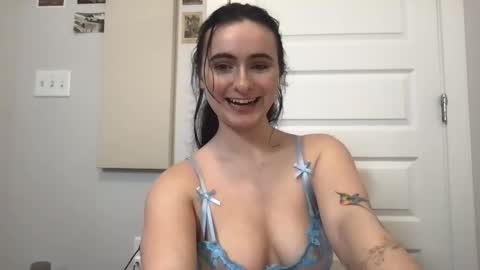 Divine Hips online show from 02.03.25