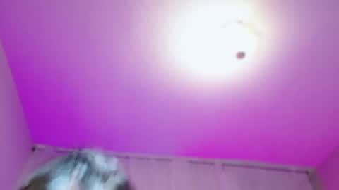 DivineLynn online show from 02.14.25