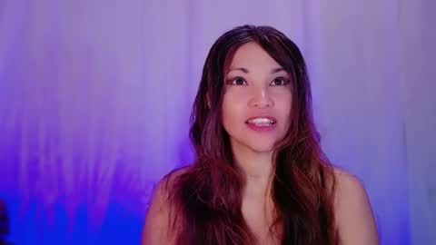 DivineLynn online show from 02.17.25