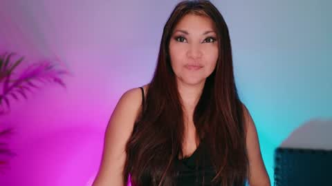 DivineLynn online show from 08.05.26