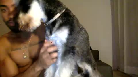 Snapshot of divinexduo chatting on 12.22.24 Divine Duo online show from 12.22.24