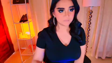 Snapshot of divorced_ms_valeria chatting on 02.01.26 Vally online show from 02.01.26