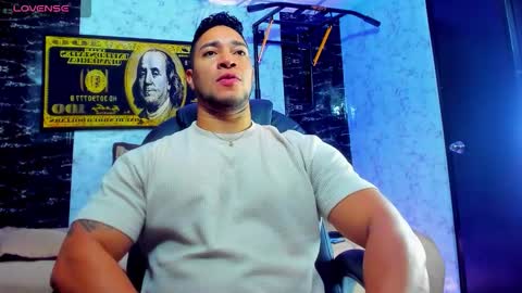 Snapshot of dixon_ray_ chatting on 10.17.25 Dixon online show from 10.17.25