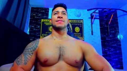 Snapshot of dixon_ray_ chatting on 11.04.25 Dixon online show from 11.04.25