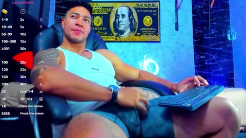 Snapshot of dixon_ray_ chatting on 11.22.25 Dixon online show from 11.22.25