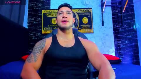 Snapshot of dixon_ray_ chatting on 11.30.25 Dixon online show from 11.30.25