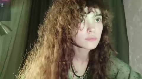 Snapshot of dizer_clop chatting on 11.21.25 Dizer online show from 11.21.25