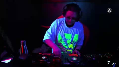 Adrian Arturo online show from 03.09.25