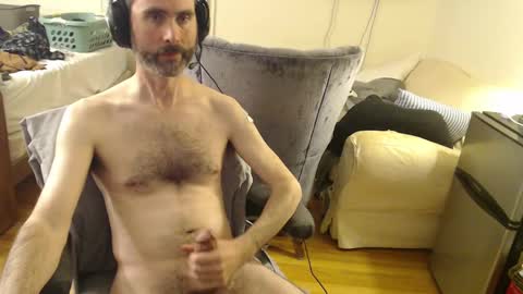 Snapshot of djoid chatting on 10.13.25 djoid online show from 10.13.25