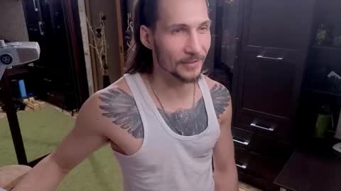 Snapshot of dl_raven chatting on 03.22.26 Silverhand online show from 03.22.26