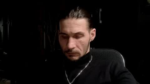 Snapshot of dl_raven chatting on 04.18.26 Silverhand online show from 04.18.26