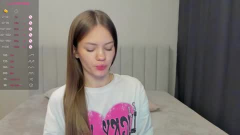 Polly and Kiriko online show from 11.08.25