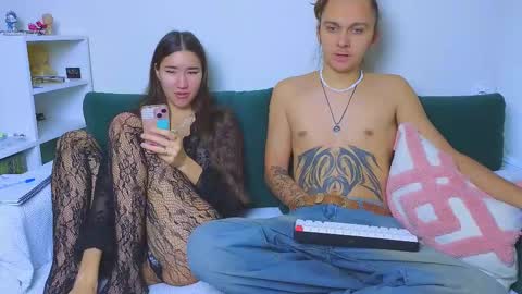 Snapshot of do_u_know_them chatting on 11.19.25 Kirahe Mirashe online show from 11.19.25