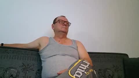 Snapshot of dobrybogdan chatting on 11.23.25 dobrybogdan online show from 11.23.25