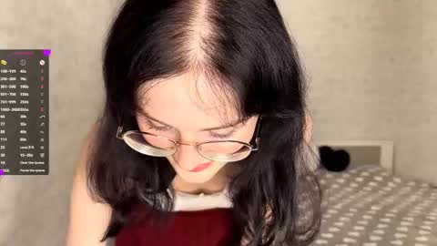 Snapshot of dodiebabikian chatting on 10.18.25 Annie PVT IS OPEN online show from 10.18.25