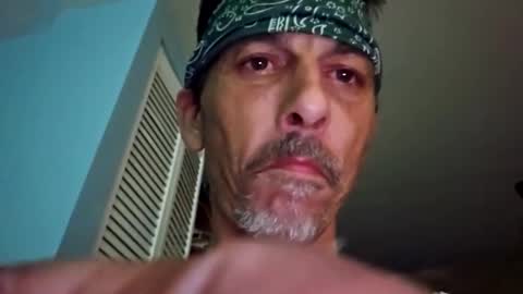 Snapshot of dogbone999081 chatting on 09.29.25 dogbone999081 online show from 09.29.25