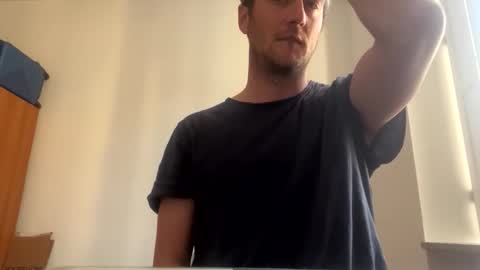 Snapshot of dogdammit chatting on 09.30.25 dogdammit online show from 09.30.25