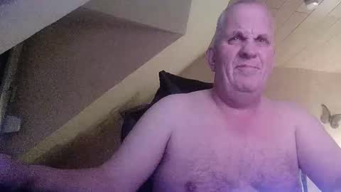 doggy2629 online show from 12.18.25