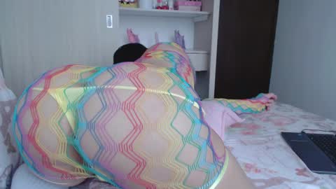 Dolcevainin online show from 12.27.24