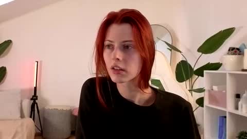 Your doll Lesli online show from 12.19.25