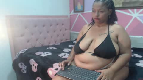 Snapshot of doll_rihana chatting on 06.04.26 doll rihana online show from 06.04.26