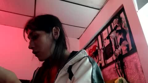 Snapshot of doll_sary chatting on 12.31.24 Catherine XXX online show from 12.31.24