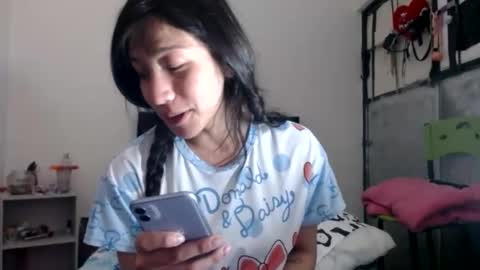 Snapshot of doll_sary chatting on 01.02.25 Catherine XXX online show from 01.02.25