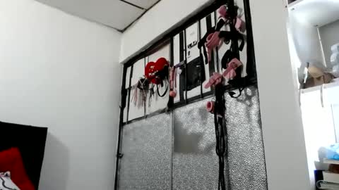 Snapshot of doll_sary chatting on 01.21.25 Catherine XXX online show from 01.21.25