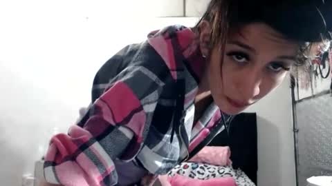 Snapshot of doll_sary chatting on 03.05.25 Catherine XXX online show from 03.05.25