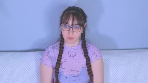 Tessa online show from 04.14.26