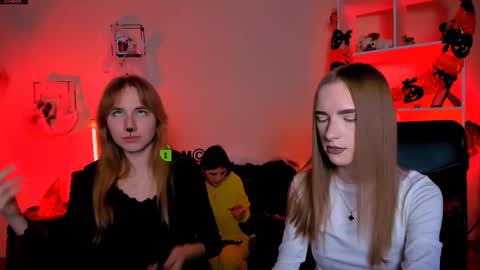 doll_vey online show from 10.21.25