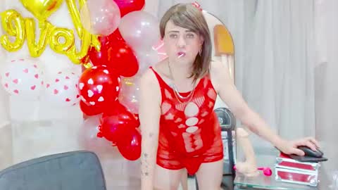 Snapshot of dolldirtyxxx1 chatting on 02.14.26 ilona online show from 02.14.26