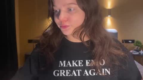 Snapshot of dolldolor chatting on 10.31.25 Charlotte online show from 10.31.25