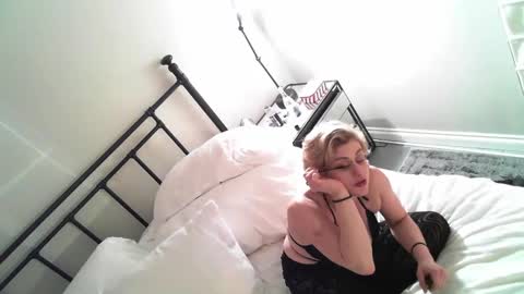 Dollface Killa online show from 12.21.24