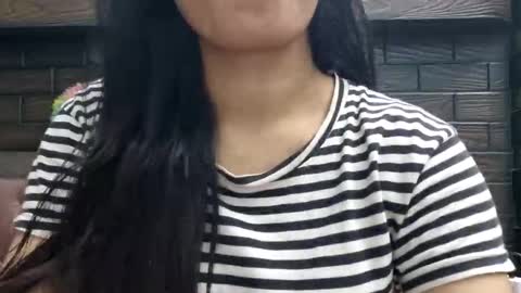 Snapshot of dollmeenu chatting on 11.01.25 dollmeenu online show from 11.01.25