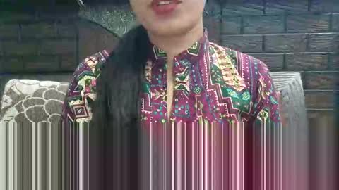 Snapshot of dollmeenu chatting on 11.04.25 dollmeenu online show from 11.04.25