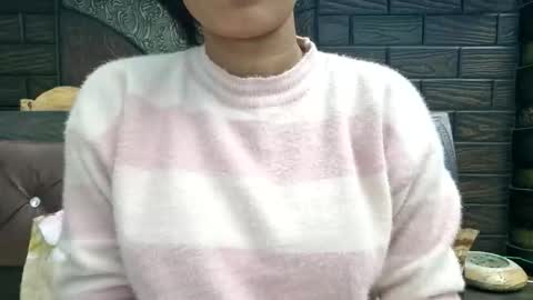 Snapshot of dollmeenu chatting on 11.08.25 dollmeenu online show from 11.08.25