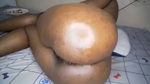 Snapshot of dollqueen_ chatting on 09.23.25 dollqueen_ online show from 09.23.25