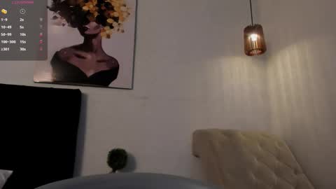 Snapshot of dolly_zoe chatting on 11.15.25 Call me Zoe online show from 11.15.25