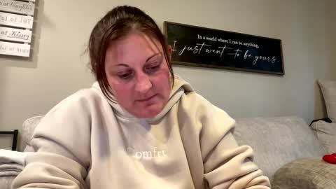 Snapshot of dollydimplez chatting on 03.04.25 Dolly online show from 03.04.25