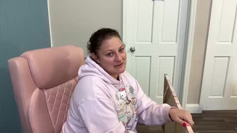 Snapshot of dollydimplez chatting on 03.08.25 Dolly online show from 03.08.25