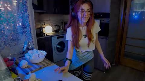 Dolores Sage online show from 03.04.26