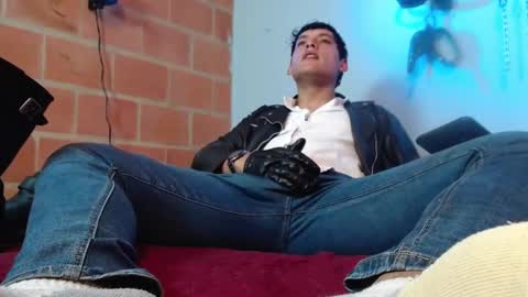 Diego Castell online show from 10.14.25