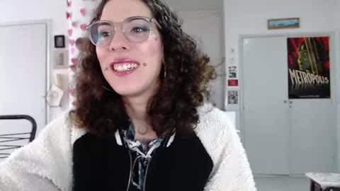 Snapshot of domenica_dos_ouros chatting on 06.13.26 sweet domme online show from 06.13.26