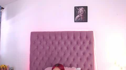 Snapshot of domenica_west chatting on 02.02.25 domenica online show from 02.02.25